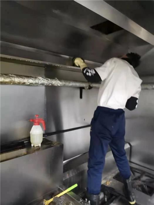 廚房設備維修保養,油煙管道清洗,大型油煙機清洗,煙道清洗,廚房清洗,油煙凈化器改造安裝